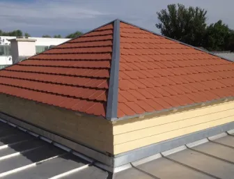 Denkmalgeschütztes Waschhaus in Mössingen mit traditioneller Dacheindeckung.